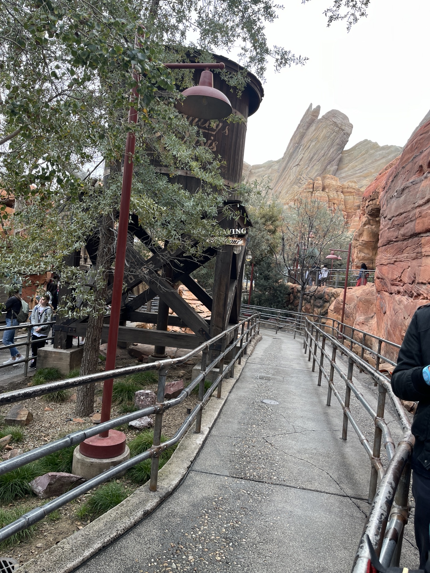 Single Rider Radiator Springs Racers Radiator Springs ~Standby or Single Rider ...