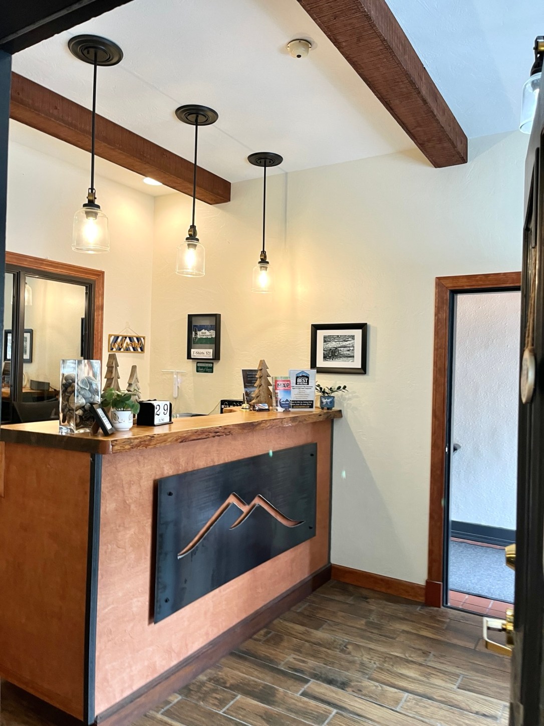 Hotel Leavenworth ~ Cascade Mountain Lodging