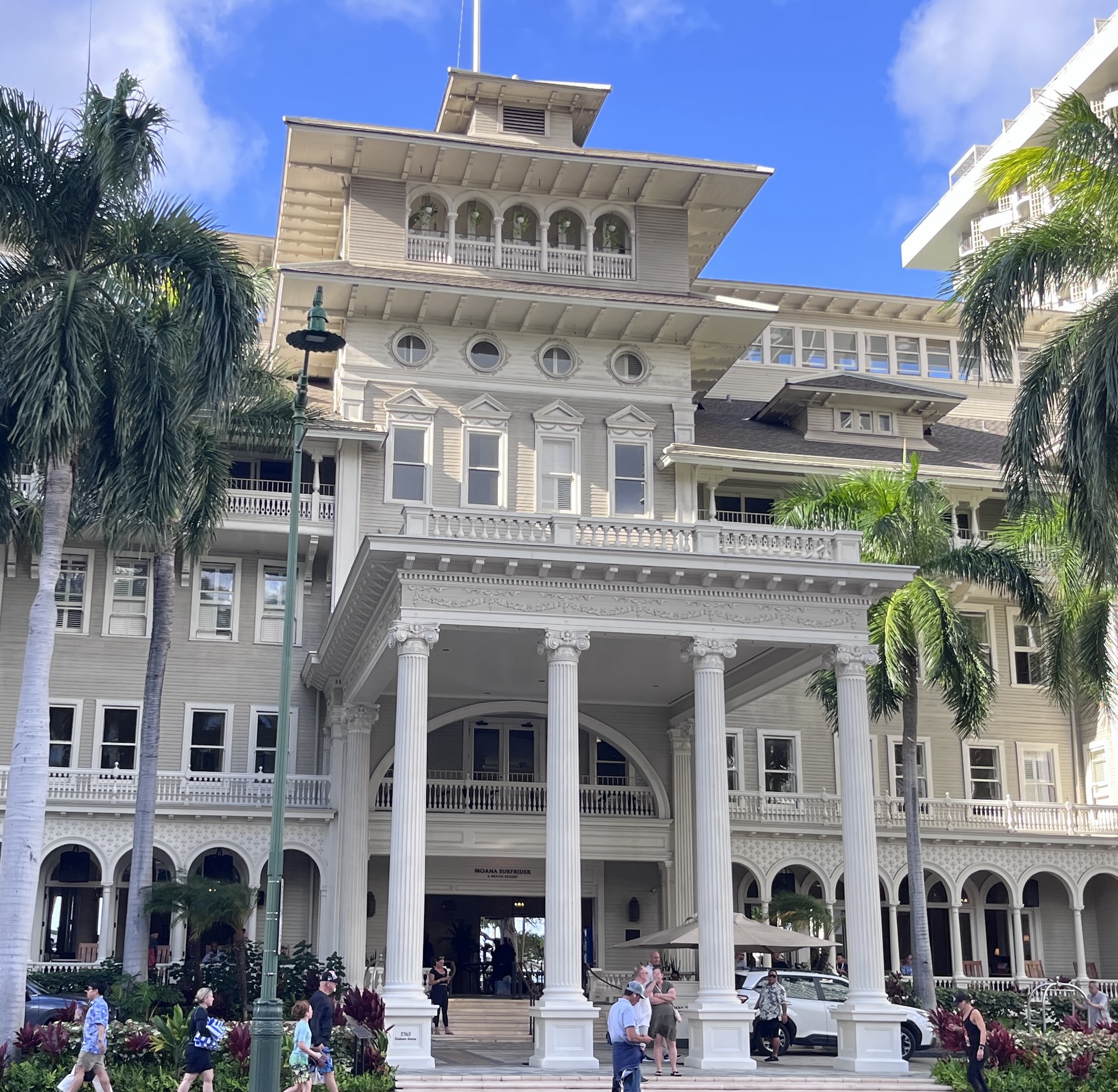 The Moana Surfrider